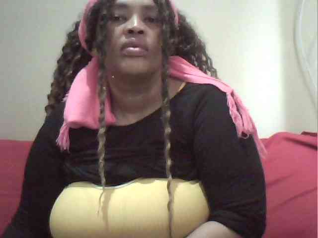 MyDDBOOBIES webcam