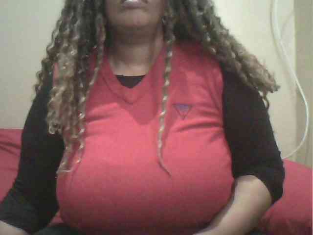 MyDDBOOBIES webcam