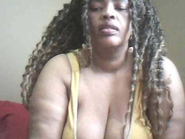MyDDBOOBIES webcam