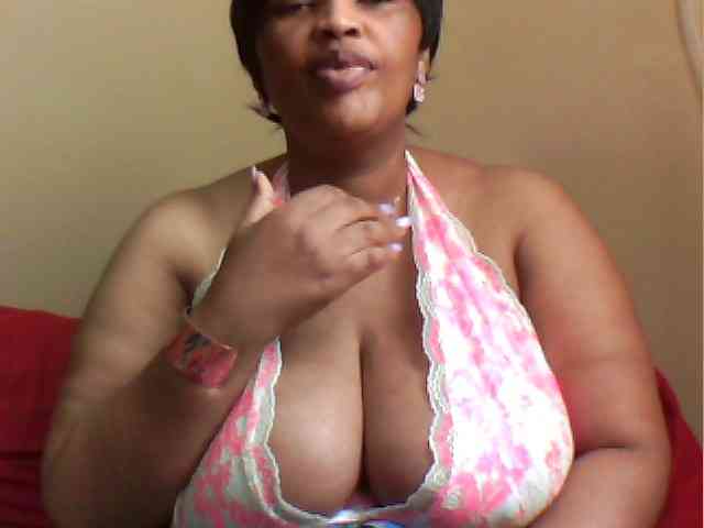 MyDDBOOBIES webcam