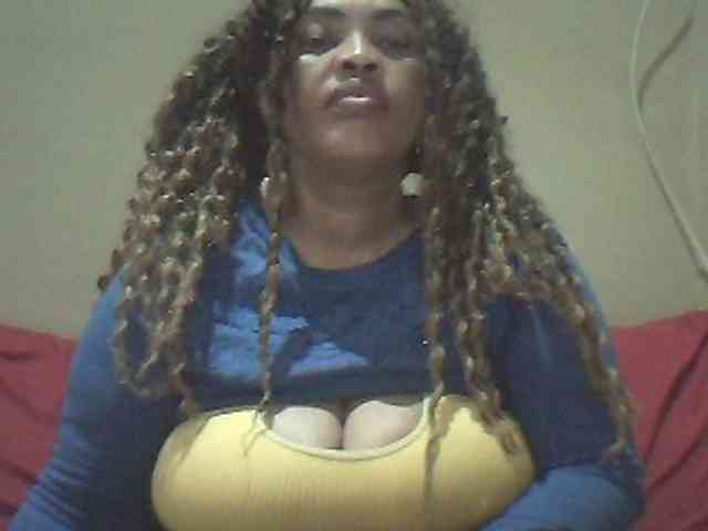 MyDDBOOBIES webcam