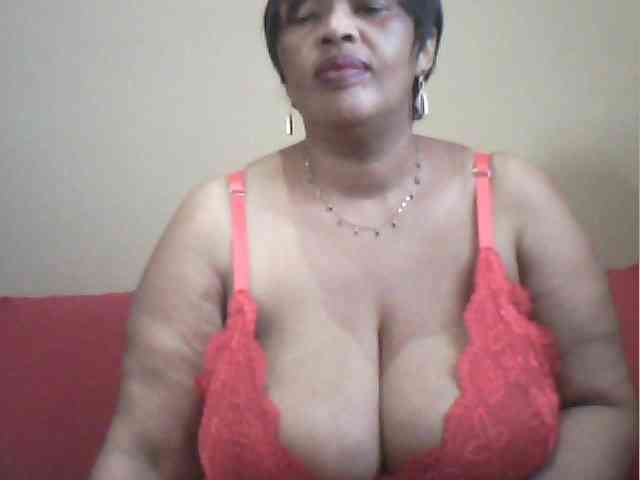 Model: MyDDBOOBIES