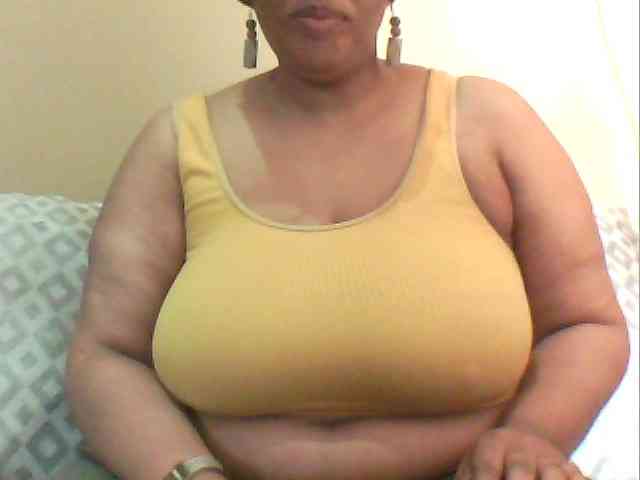 MyDDBOOBIES webcam