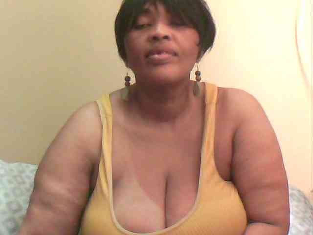 MyDDBOOBIES webcam