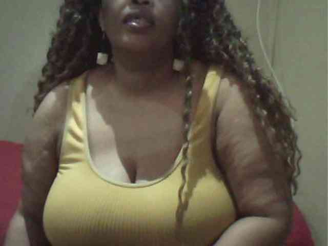 MyDDBOOBIES webcam