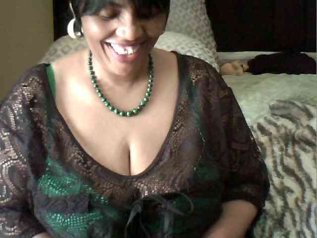MyDDBOOBIES webcam