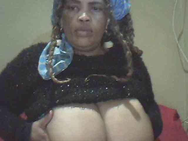 MyDDBOOBIES webcam