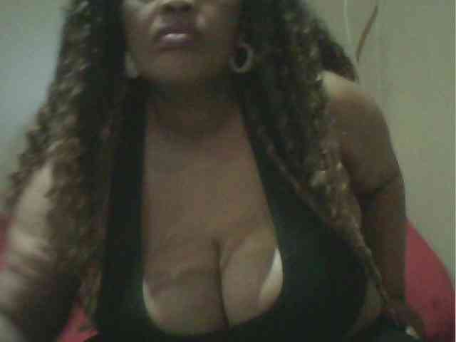MyDDBOOBIES webcam