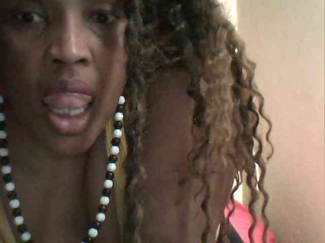 Myddboobies's cam show statistics and live stream