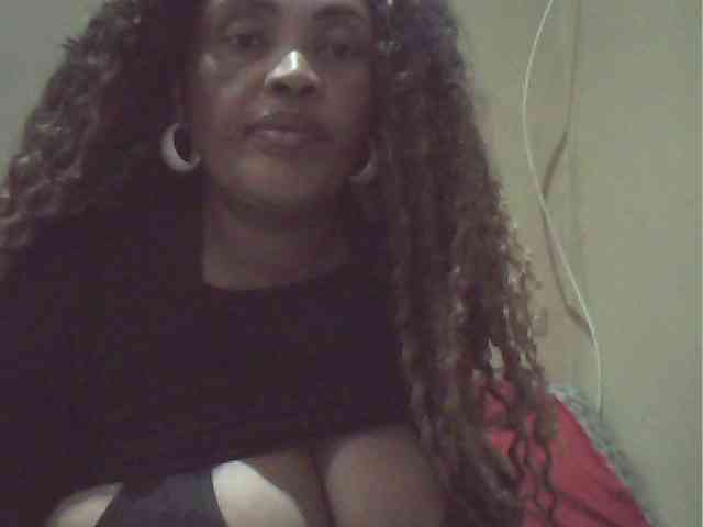 MyDDBOOBIES webcam
