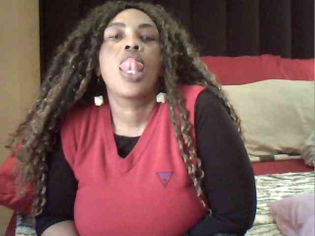 MyDDBOOBIES webcam
