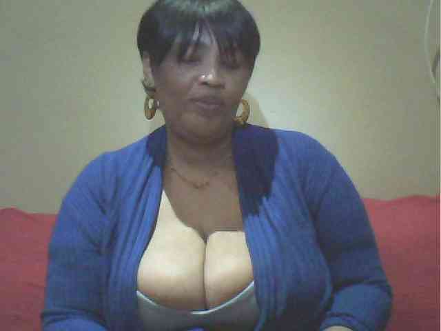 MyDDBOOBIES webcam