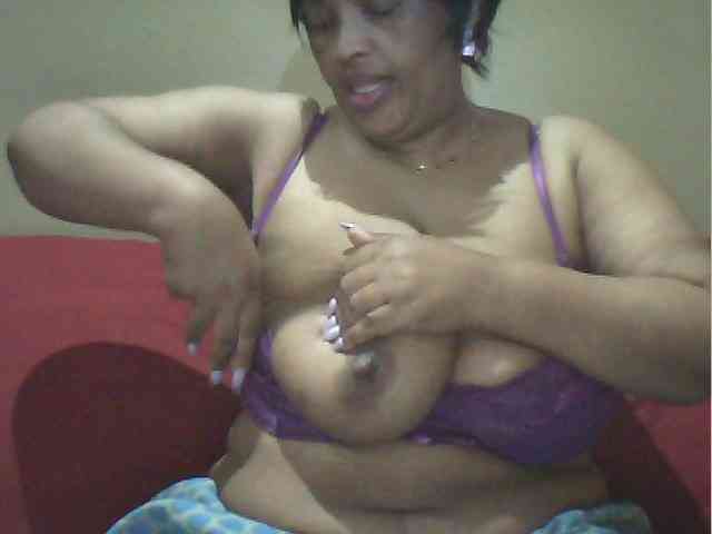 MyDDBOOBIES webcam