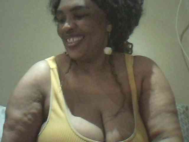 MyDDBOOBIES webcam