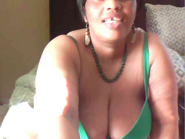 MyDDBOOBIES webcam