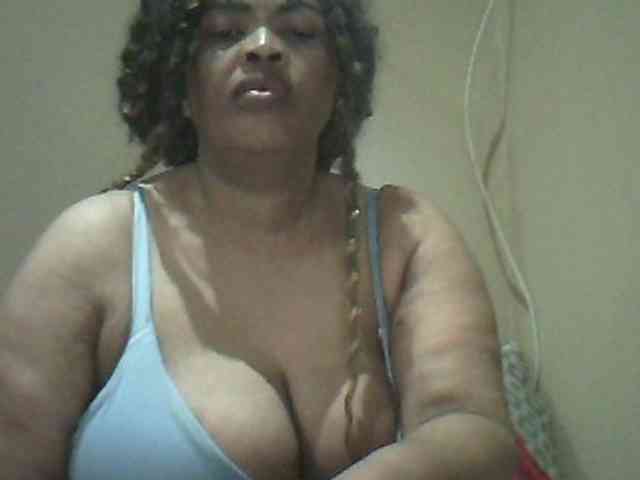 MyDDBOOBIES webcam