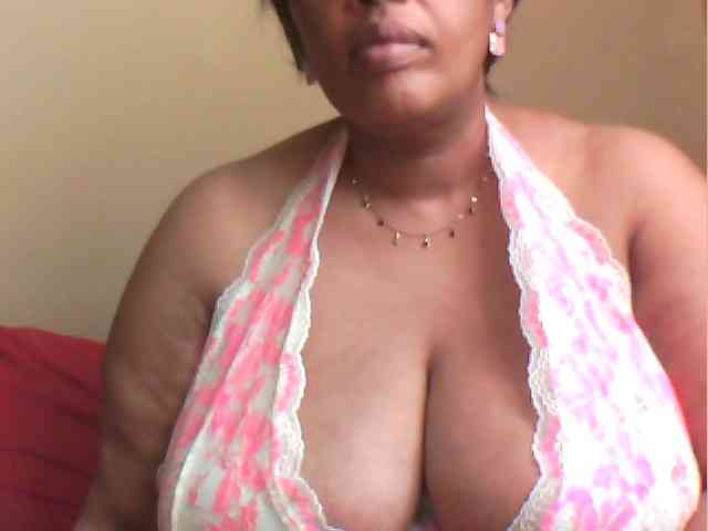 MyDDBOOBIES webcam