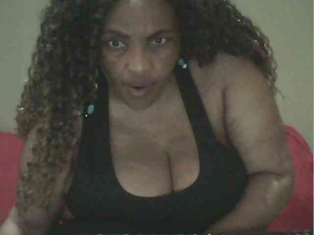 MyDDBOOBIES webcam