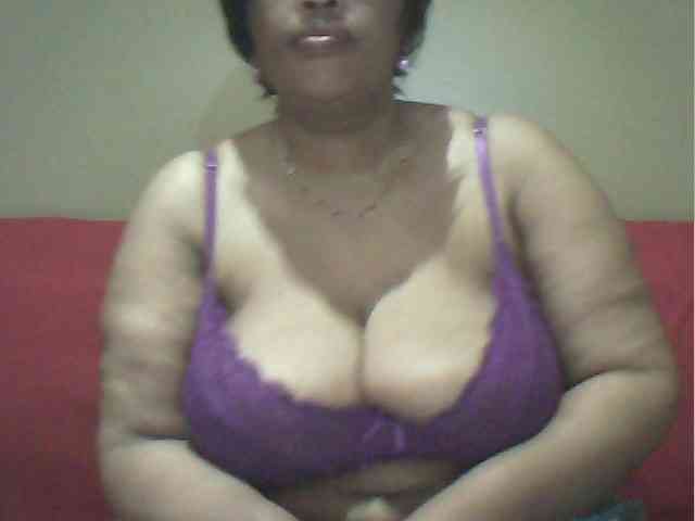 MyDDBOOBIES webcam