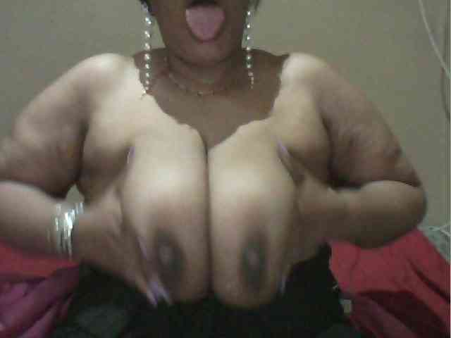 MyDDBOOBIES webcam