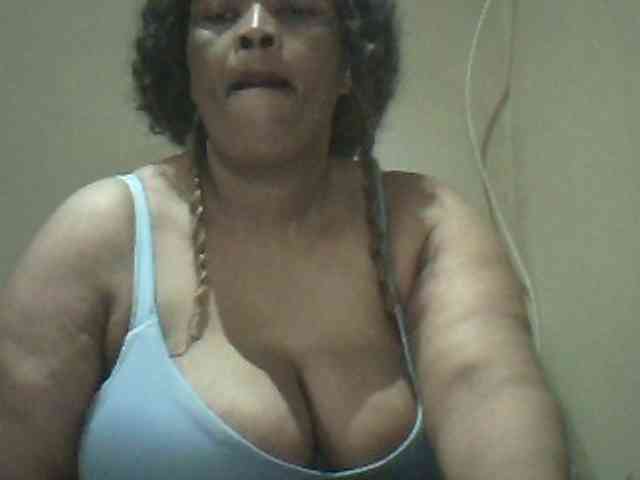MyDDBOOBIES webcam