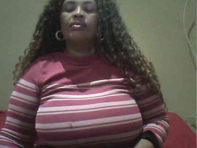 MyDDBOOBIES webcam