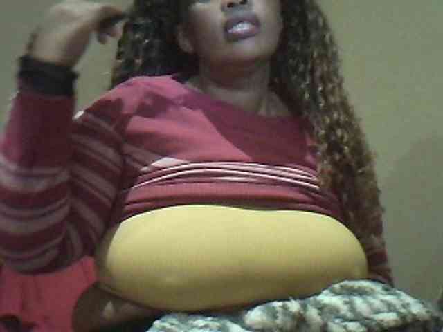 MyDDBOOBIES webcam