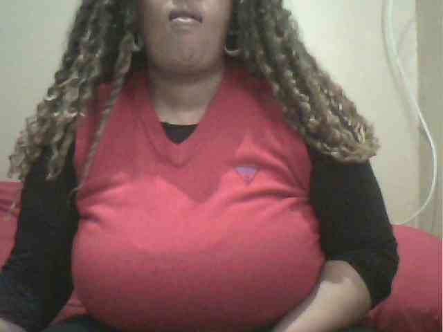 MyDDBOOBIES webcam