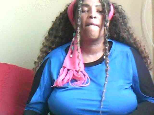 MyDDBOOBIES webcam