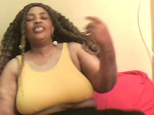 MyDDBOOBIES webcam
