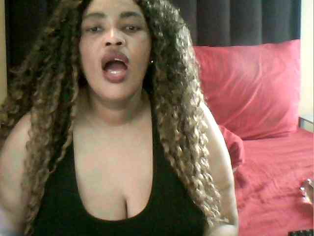 MyDDBOOBIES webcam
