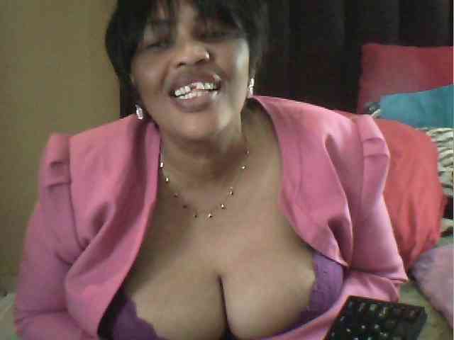 Model: MyDDBOOBIES