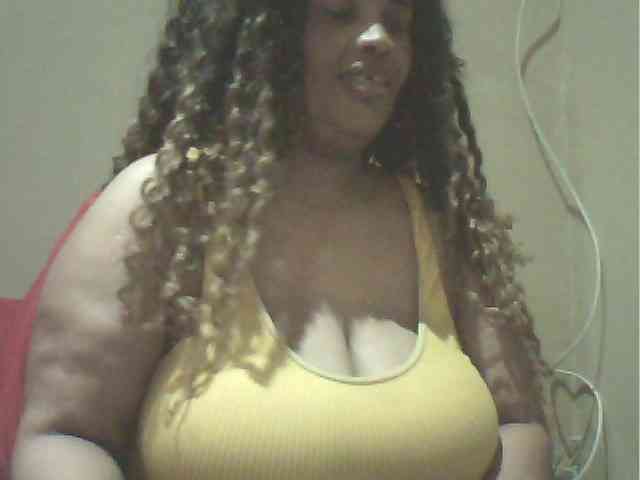 MyDDBOOBIES webcam
