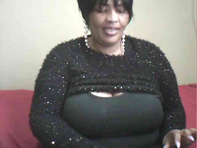 MyDDBOOBIES webcam
