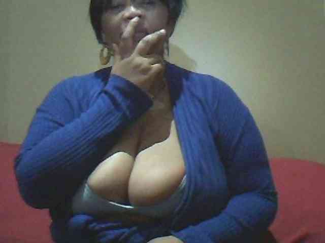 MyDDBOOBIES webcam