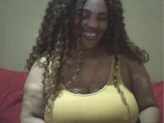 MyDDBOOBIES webcam