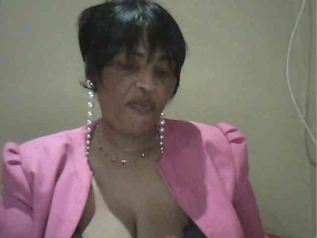 MyDDBOOBIES webcam