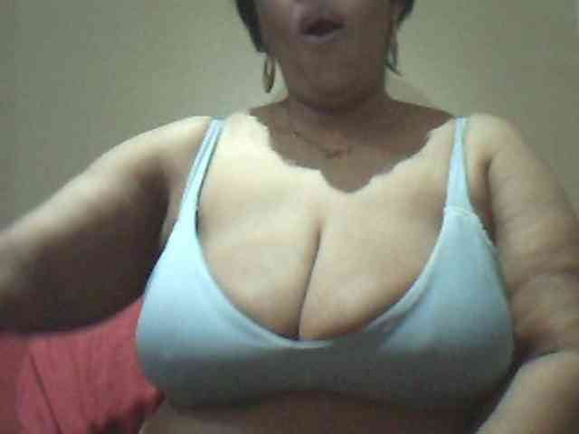 MyDDBOOBIES webcam