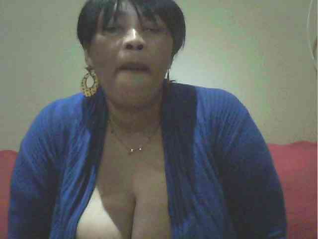 MyDDBOOBIES webcam