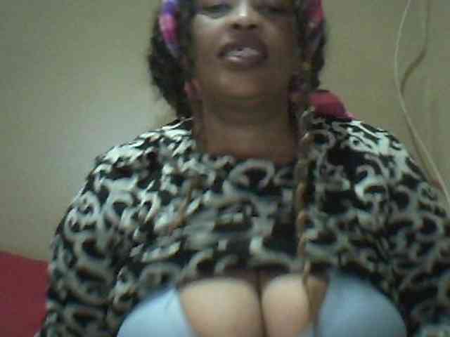 MyDDBOOBIES webcam