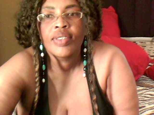 MyDDBOOBIES webcam