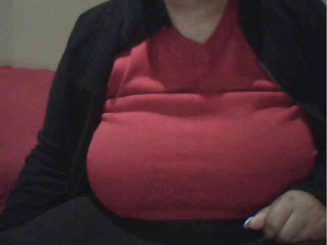 MyDDBOOBIES webcam