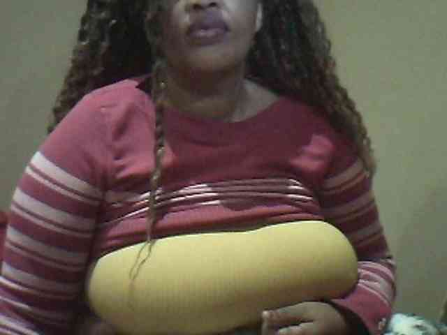 MyDDBOOBIES webcam