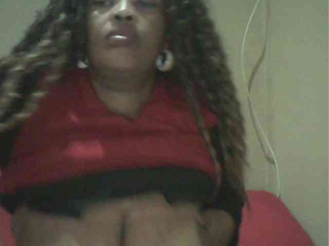 MyDDBOOBIES webcam