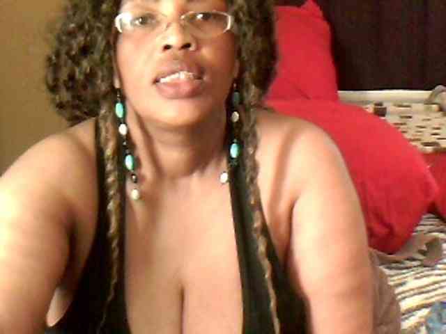 MyDDBOOBIES webcam