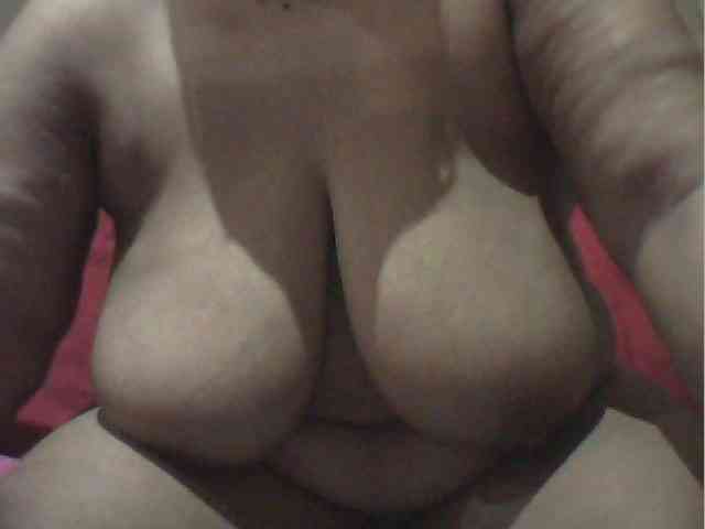 MyDDBOOBIES webcam