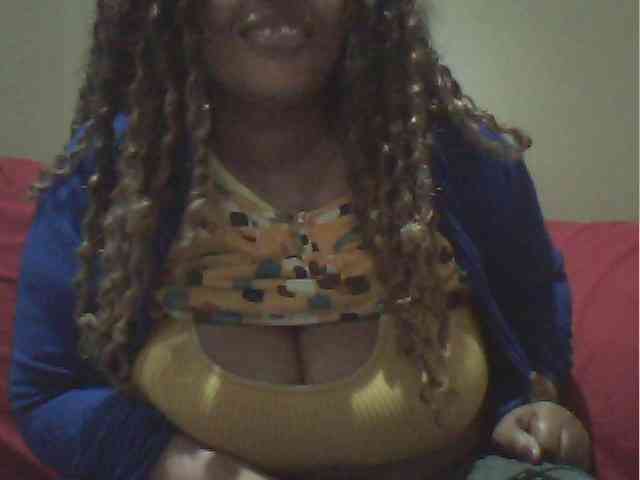MyDDBOOBIES webcam