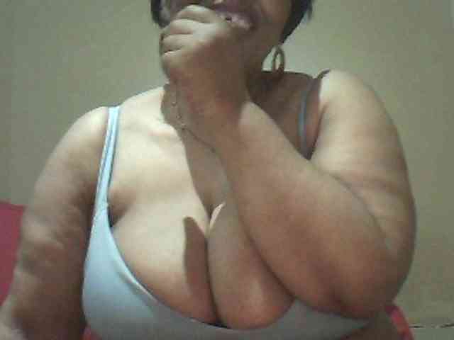 MyDDBOOBIES webcam