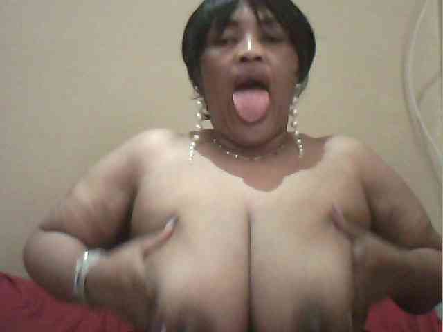 MyDDBOOBIES webcam