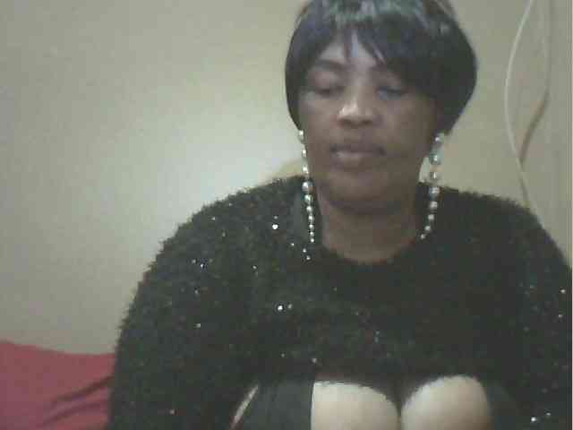 MyDDBOOBIES webcam